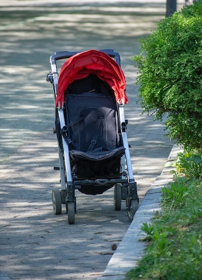 Landau, poussette, transat : que choisir pour le transport de son bébé ?