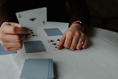 Quels sont les avantages des jeux de cartes ?